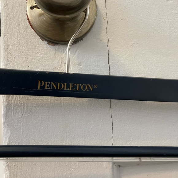 Wooden Hangers - Pendleton Brand - Picture 4 of 4